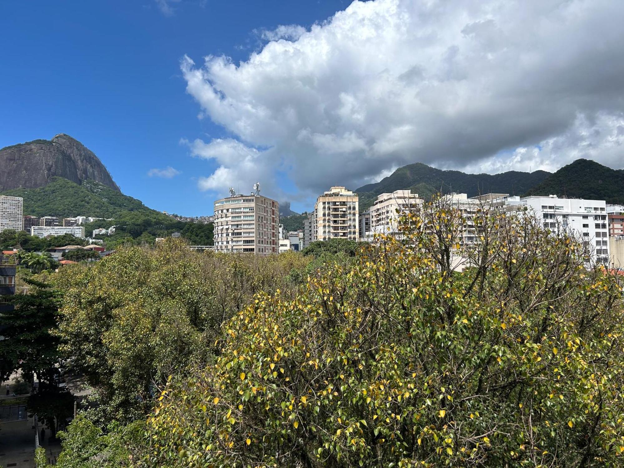 Apartamento Tabas - Edificio Lygia, Leblon, Rj *
