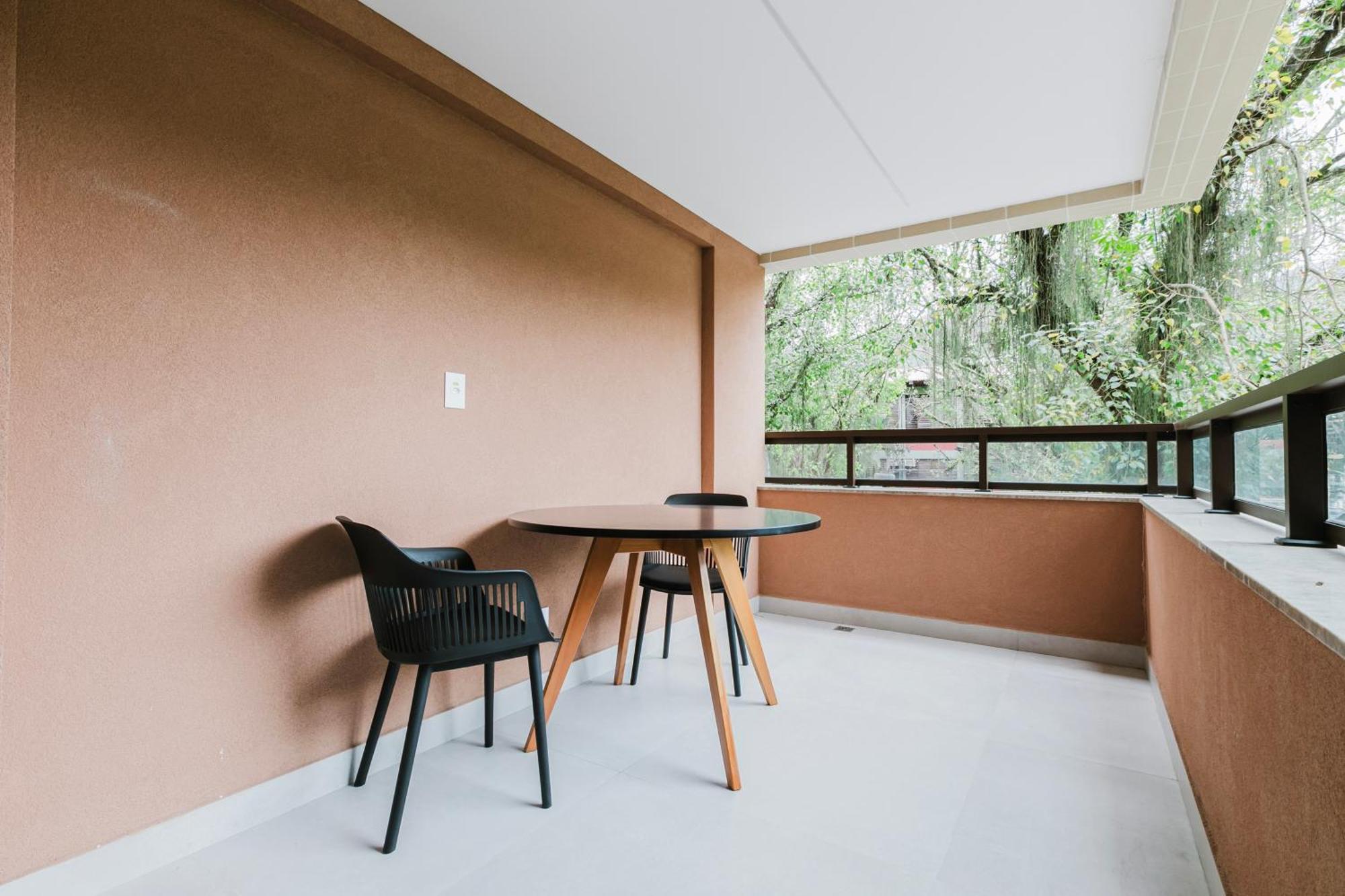 Apartamento Tabas - Edificio Lygia, Leblon, Rj *
